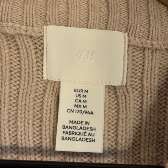 H&M Ribbed Mockneck Cropped Beige Thick Sweater Women’s Size Medium - Picture 5 of 9